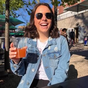 Meet your Posher, Laura